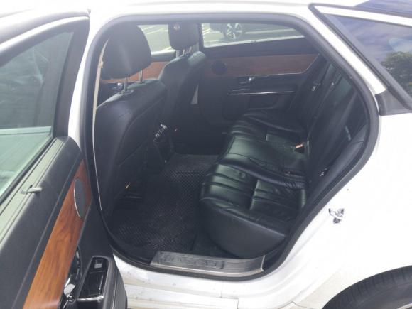 [深圳·粤B] 二手捷豹捷豹XJ2013款 XJL 2.0T 典雅商务版