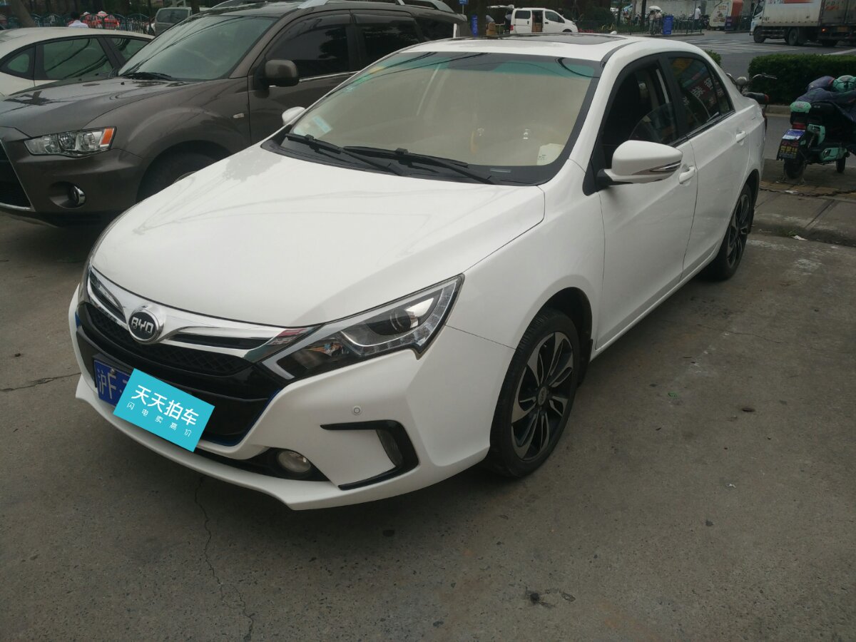 上海车主二手比亚迪秦转卖突然加价20%,买家怒:怎么不去抢?