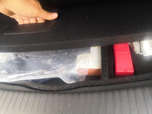 [湖州·沪C] 二手雷诺科雷傲2018款 2.0L 两驱舒适版