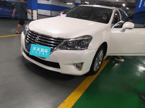 丰田皇冠2012款 2.5L Royal 真皮版「深圳二手车」「天天拍车」