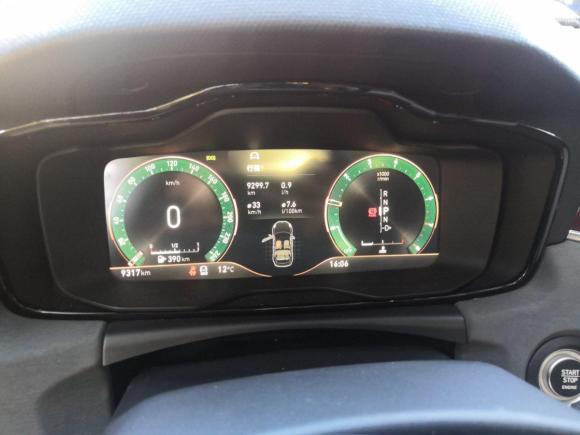 [济南·陕U] 二手领克领克022021款 1.5TD DCT两驱耀 冠军版