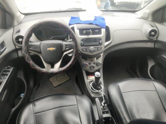 [佛山·粤Y] 二手雪佛兰爱唯欧2014款 两厢 1.4SE MT 乐悠版