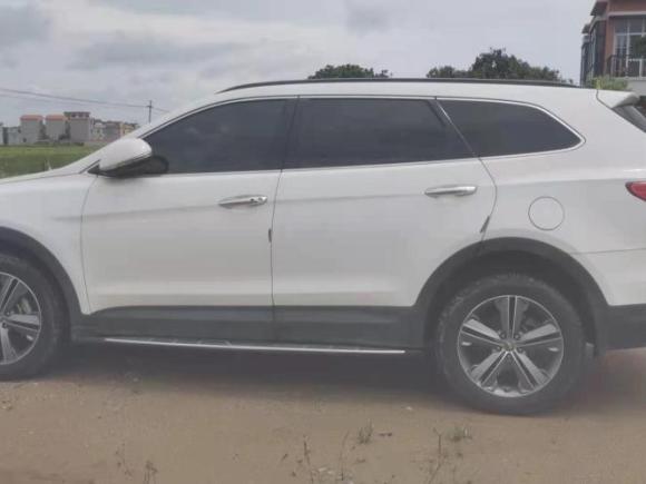 [广州·粤A] 二手现代格锐2013款 3.0L 7座四驱旗舰版