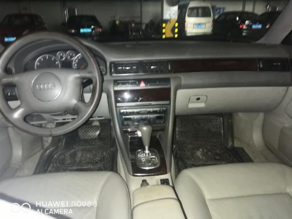 [济南·鲁A] 二手奥迪奥迪A62004款 2.8L 豪华型