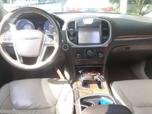 [西安·陕A] 二手克莱斯勒克莱斯勒300C2012款 3.6L 豪华版