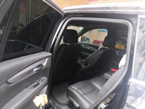 [深圳·粤N] 二手凯迪拉克凯迪拉克XT62020款 28T 七座风尚型