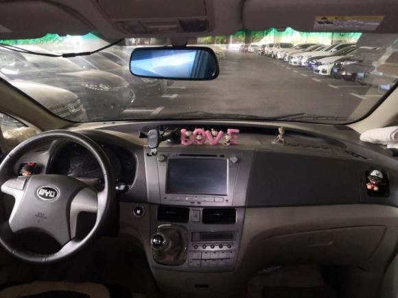 [上海·贵E] 二手比亚迪比亚迪M62013款 2.4L 手动舒适型