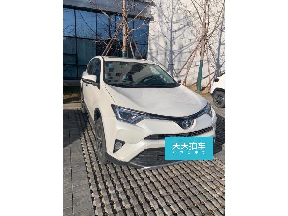 丰田RAV4荣放2016款 2.0L CVT两驱智尚版「北京二手车」「天天拍车」