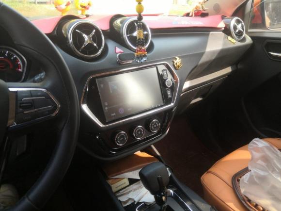 [武汉·鄂A] 二手东南东南DX32016款 1.5T CVT旗舰型