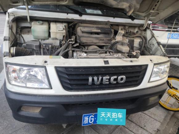 [义乌·浙G] 二手依维柯得意2017款 2.5T A35客车5-7座47Z5