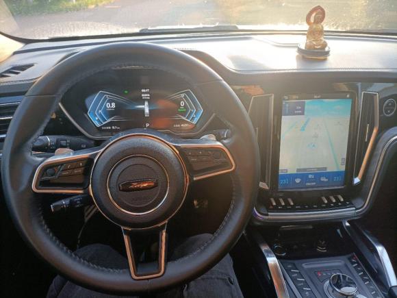 [上海·皖A] 二手众泰众泰T8002018款 2.0T 自动尊贵智联型 7座