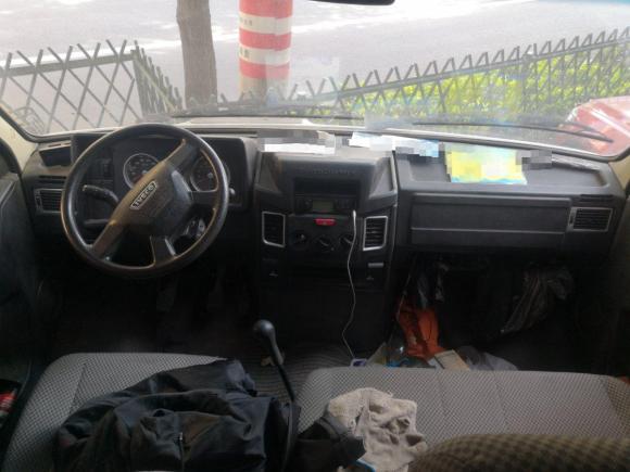 [义乌·浙G] 二手依维柯得意2017款 2.5T A35客车5-7座47Z5