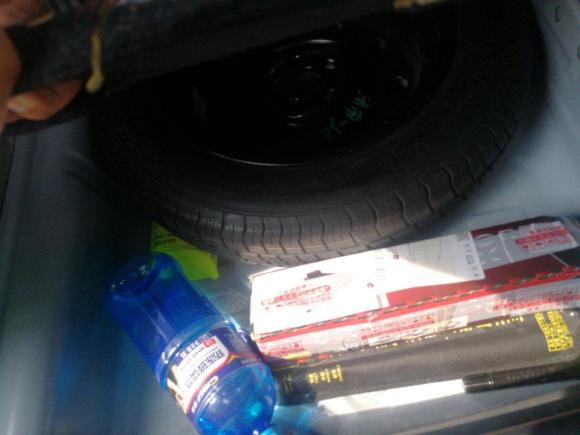 [青岛·鲁B] 二手奔腾奔腾B30EV2019款 EV400