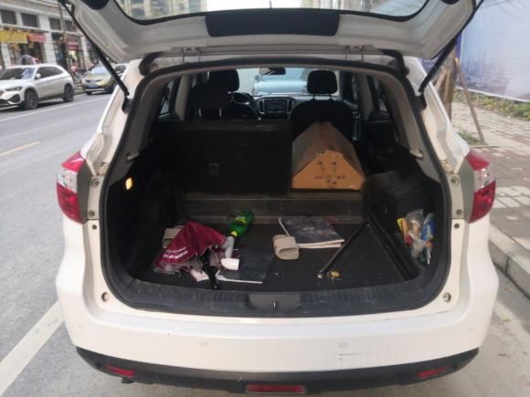 [成都·川A] 二手启辰启辰T702015款 1.6L 手动睿行版