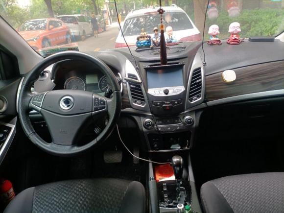 [上海·沪L] 二手双龙柯兰多2015款 2.0L 两驱自动致享版