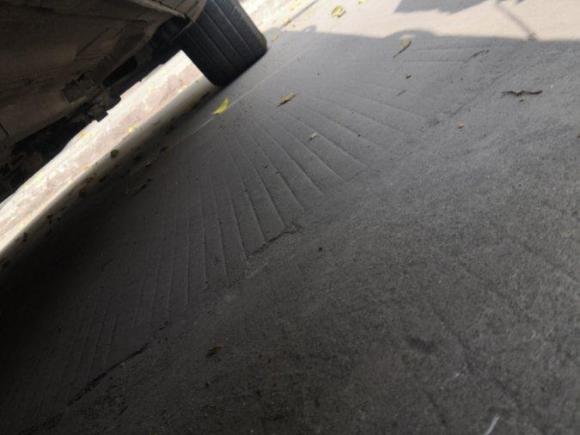 [深圳·浙B] 二手奔腾奔腾X402017款 1.6L 手动豪华型