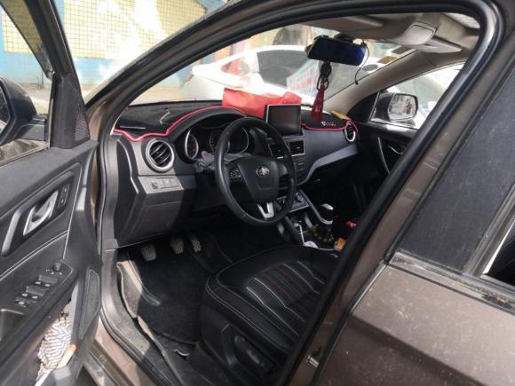 [深圳·浙B] 二手奔腾奔腾X402017款 1.6L 手动豪华型