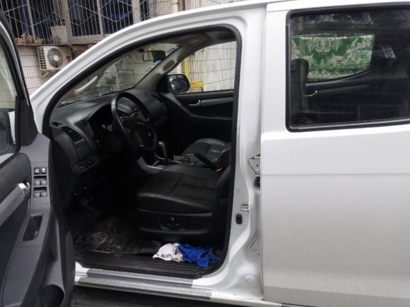 [成都·川A] 二手五十铃D-MAX2015款 2.5T四驱自动超豪华型4JK1