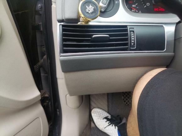 [苏州·苏E] 二手奥迪奥迪A6L2009款 2.0 TFSI 手动标准型