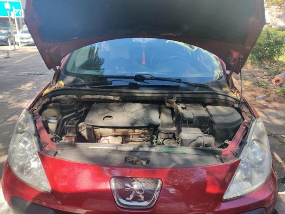 [深圳·粤B] 二手标致标致3072013款 1.6L 自动CROSS