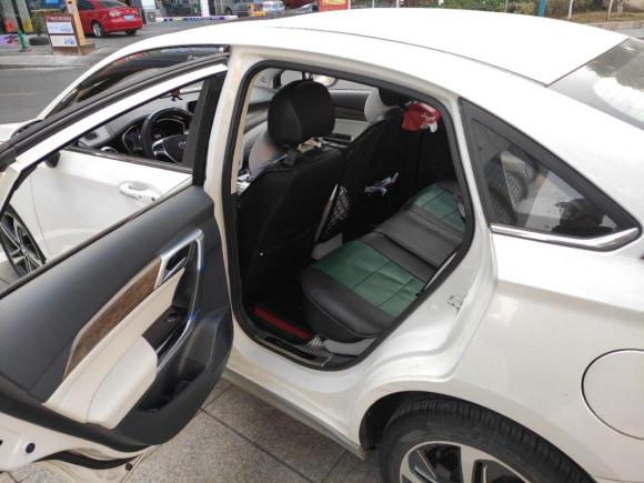 [苏州·苏E] 二手北汽绅宝北汽新能源EU52018款 R500 智尚版