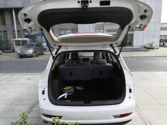 [合肥·皖A] 二手宝骏宝骏310W2017款 1.5L 手动舒适型