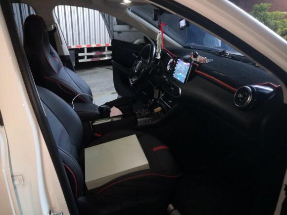 [深圳·川Y] 二手MG名爵HS2018款 20T 自动两驱荷尔蒙激情版 国V