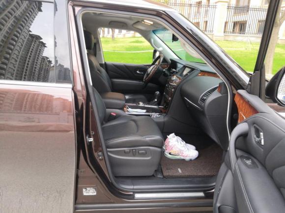 [青岛·鲁B] 二手英菲尼迪英菲尼迪QX802016款 5.6L 4WD