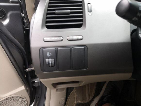 [广州·粤B] 二手思铭思铭2012款 1.8L 自动