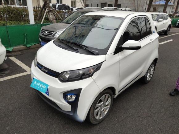 天津众泰芝麻e302016款e30标准型