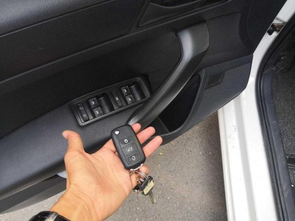 [义乌·浙D] 二手斯柯达昕动2016款 改款 1.4L 手动前行版