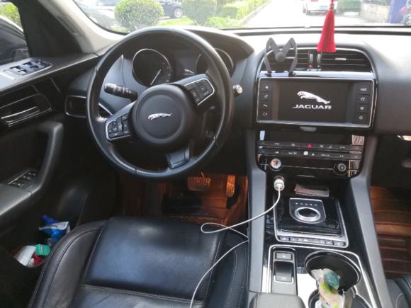 [广州·粤A] 二手捷豹捷豹F-PACE2016款 2.0T 两驱都市尊享版