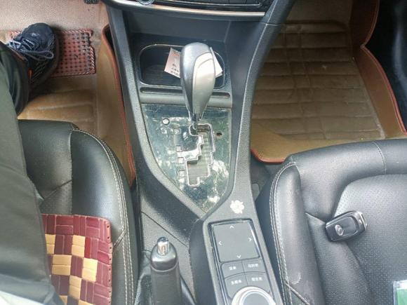 [上海·鄂A] 二手东南V5菱致2015款 plus 1.5L CVT智尊型