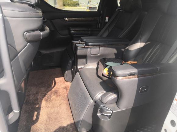 [武汉·鄂A] 二手丰田埃尔法2018款 改款 3.5L 尊贵版