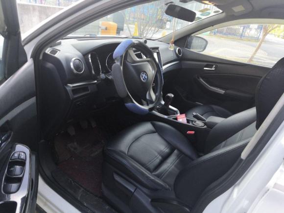 [嘉兴·鄂Q] 二手启辰启辰T702016款 1.6L 手动睿行版