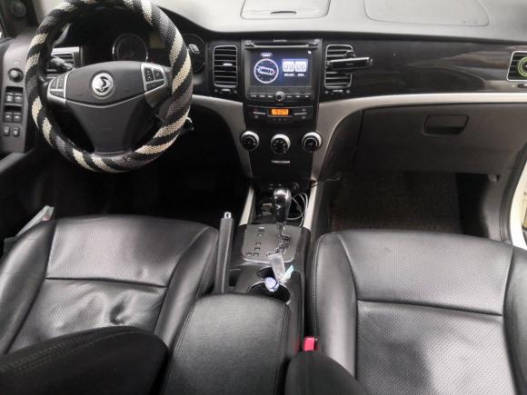 [南京·苏A] 二手双龙柯兰多2013款 2.0L 汽油两驱自动精英版