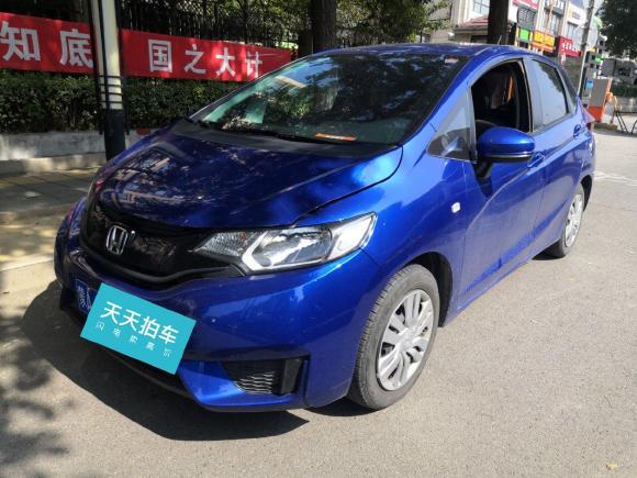 本田飞度2016款 1.5L LXS CVT舒适天窗版「北京二手车」「天天拍车」