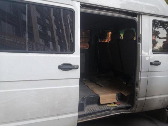 [义乌·浙G] 二手依维柯得意2017款 2.5T A35客车5-7座47Z5