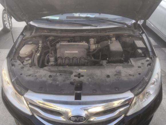 [苏州·苏E] 二手比亚迪速锐2015款 1.5L 手动豪华型