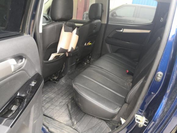 [济南·鲁A] 二手五十铃铃拓2018款 2.5T两驱基本款JE4D25Q5A