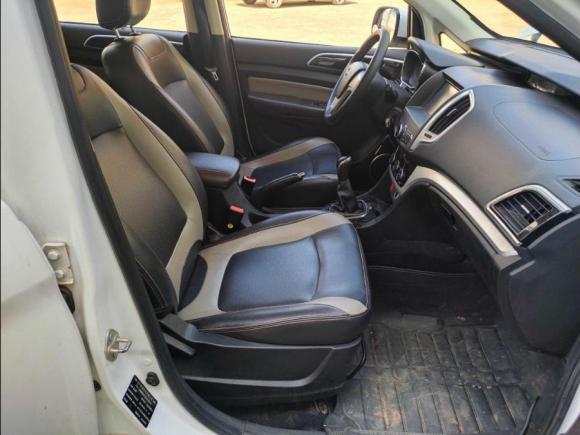 [成都·川A] 二手北汽幻速北汽幻速H32015款 1.5L 手动豪华型