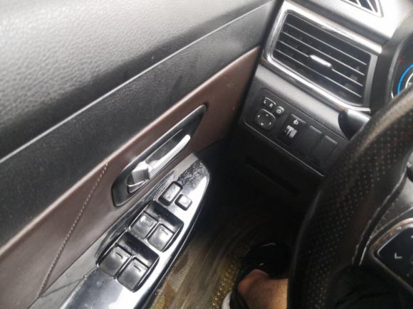 [青岛·鲁U] 二手东风风光东风风光3702018款 S370 1.5L CVT豪华型 7座