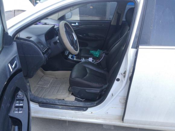 [济南·鲁A] 二手比亚迪比亚迪e52016款 300 豪华型