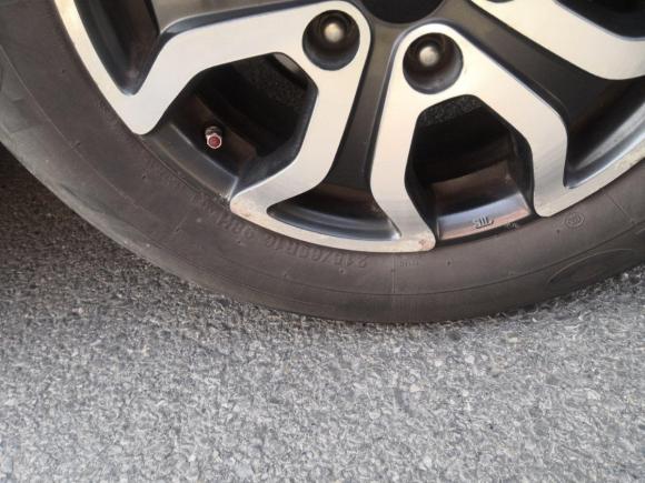 [无锡·苏B] 二手现代途胜2013款 2.0L 手动两驱时尚型