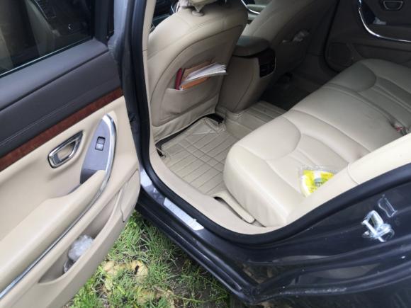 [济南·苏A] 二手荣威荣威9502012款 2.0L 舒适版