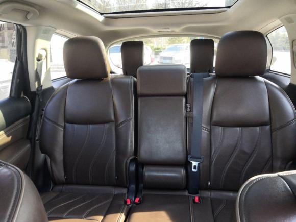 [济南·鲁A] 二手英菲尼迪英菲尼迪QX602014款 2.5 S/C Hybrid 两驱卓越版