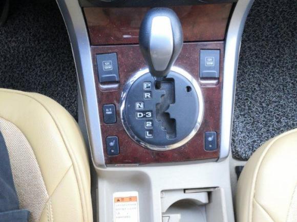 [西安·陕A] 二手铃木超级维特拉2012款 2.4L AT豪华导航5门版