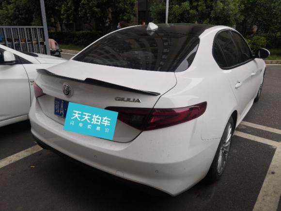 [武汉·鄂A] 二手阿尔法罗密欧Giulia2017款 2.0T 200HP 精英版