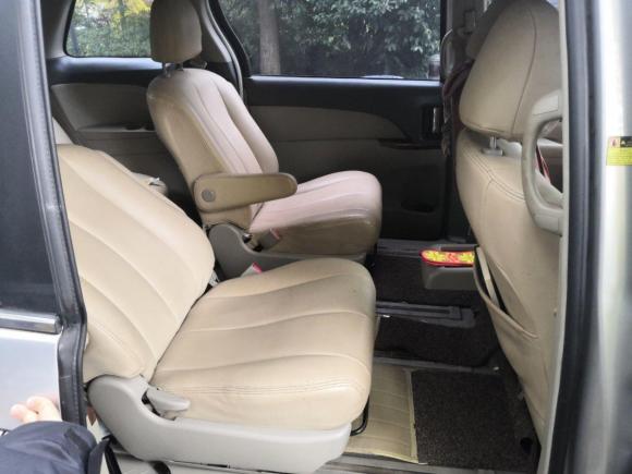 [成都·川L] 二手比亚迪比亚迪M62013款 2.0L 手动舒适型