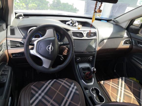 [南通·苏F] 二手海马福美来F72017款 1.5T 7座手动标准型